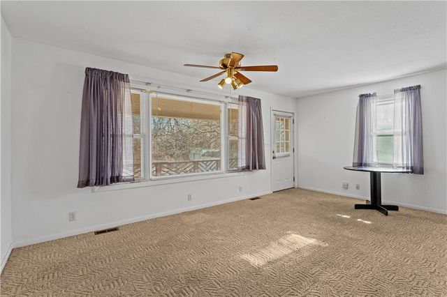 3709 S Main Street, Independence, MO 64055