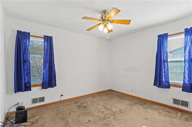 3709 S Main Street, Independence, MO 64055