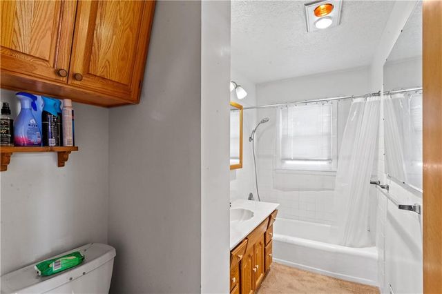 3709 S Main Street, Independence, MO 64055