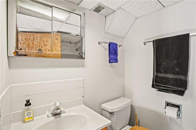 3709 S Main Street, Independence, MO 64055