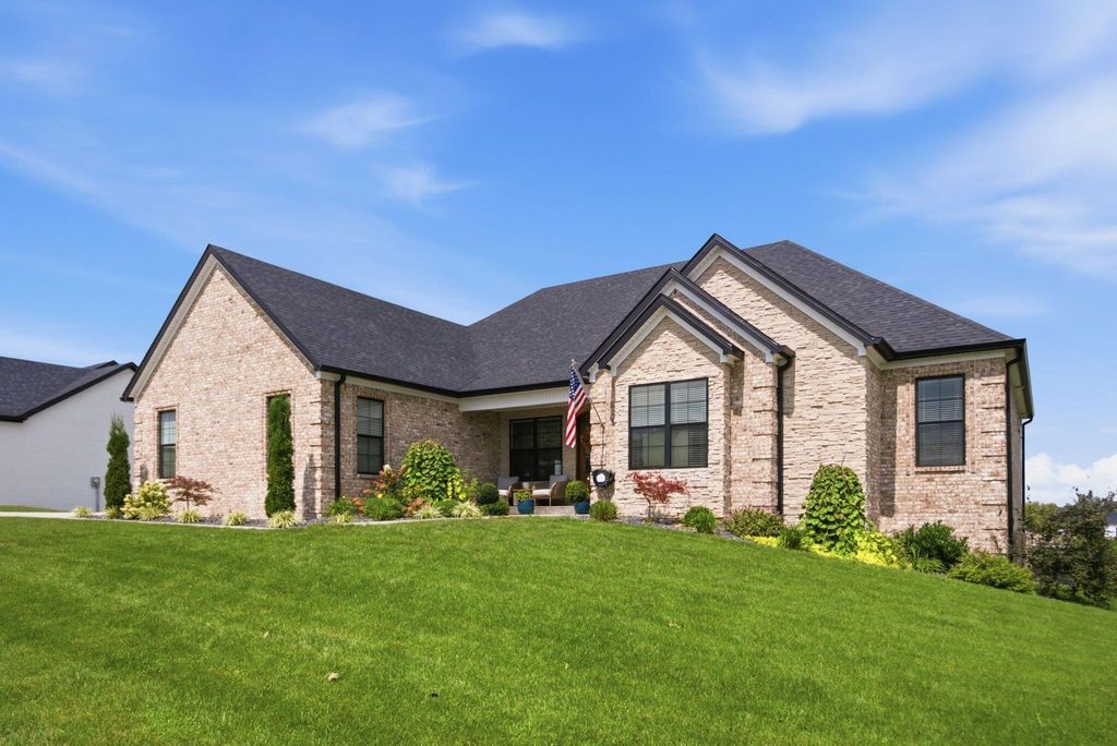 4237 Equestrian Way, Richmond, KY 40475