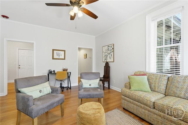 17 E 37th Street 11, Savannah, GA 31401