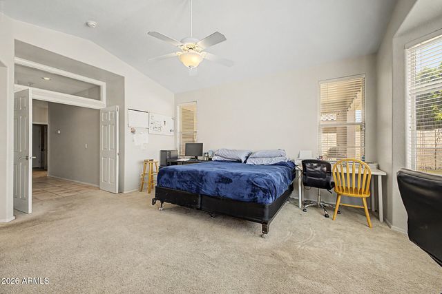 841 N CAMBRIDGE Place, Chandler, AZ 85225