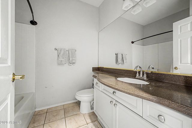 841 N CAMBRIDGE Place, Chandler, AZ 85225