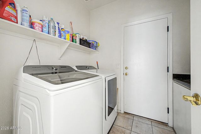 841 N CAMBRIDGE Place, Chandler, AZ 85225