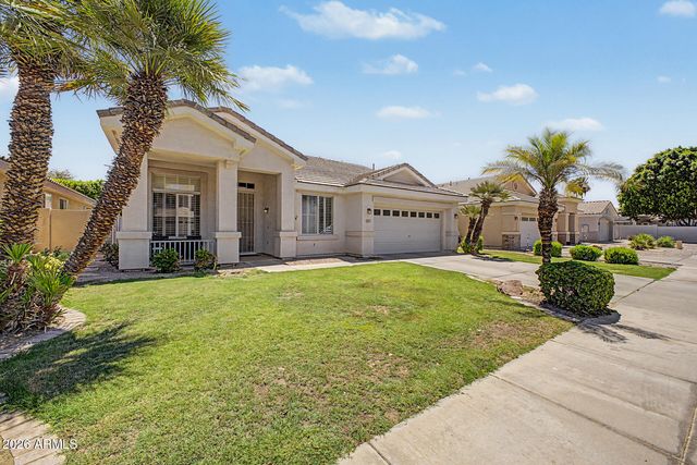 841 N CAMBRIDGE Place, Chandler, AZ 85225