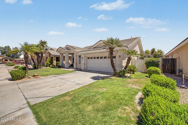 841 N CAMBRIDGE Place, Chandler, AZ 85225