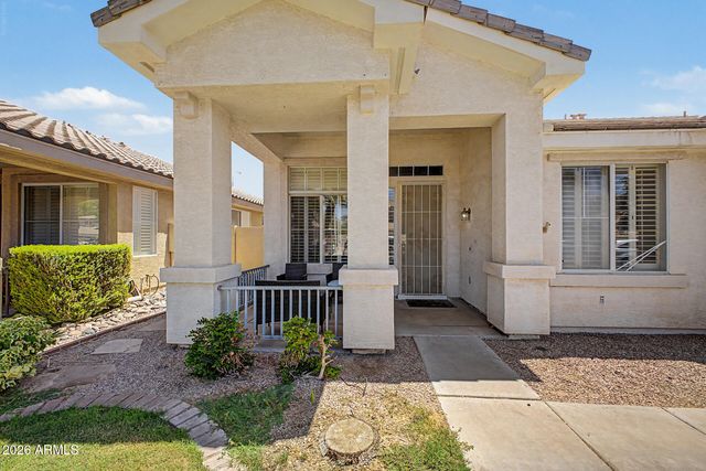 841 N CAMBRIDGE Place, Chandler, AZ 85225