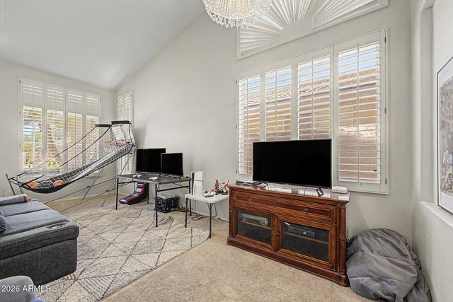 841 N CAMBRIDGE Place, Chandler, AZ 85225