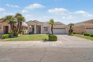 841 N CAMBRIDGE Place, Chandler, AZ 85225