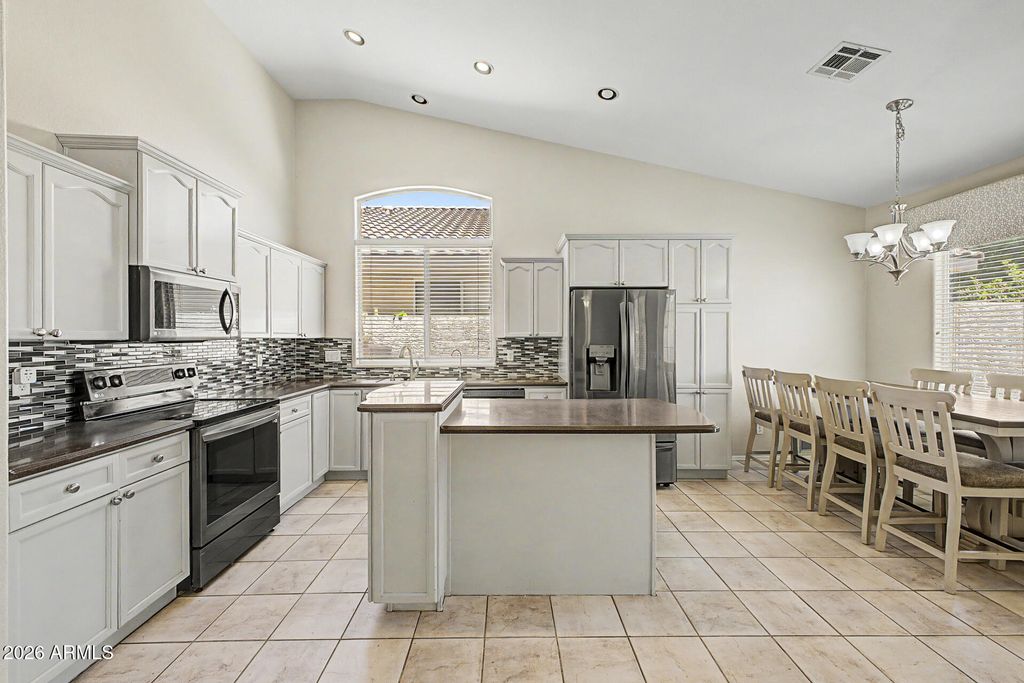 841 N CAMBRIDGE Place, Chandler, AZ 85225 — photo 4