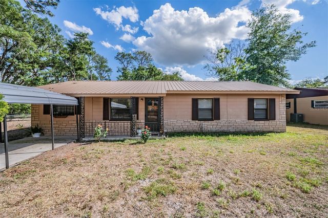 39048 BLUE JAY AVENUE, Zephyrhills, FL 33542