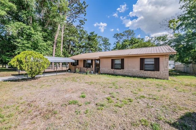 39048 BLUE JAY AVENUE, Zephyrhills, FL 33542