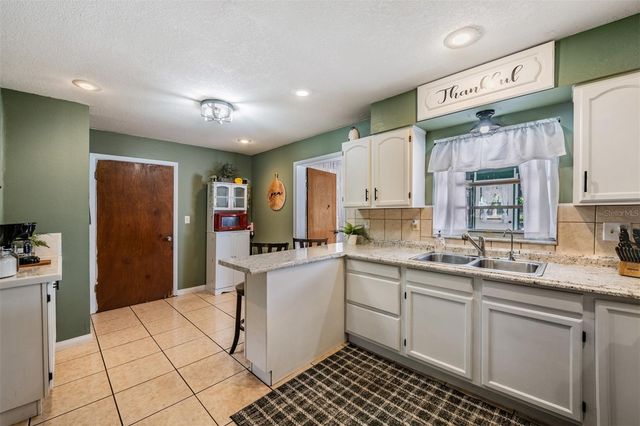 39048 BLUE JAY AVENUE, Zephyrhills, FL 33542