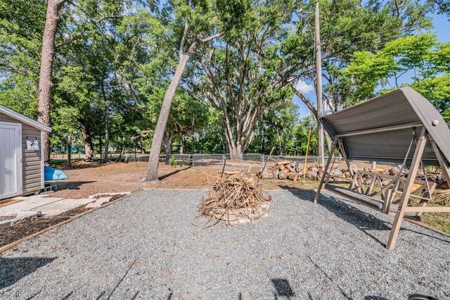 39048 BLUE JAY AVENUE, Zephyrhills, FL 33542
