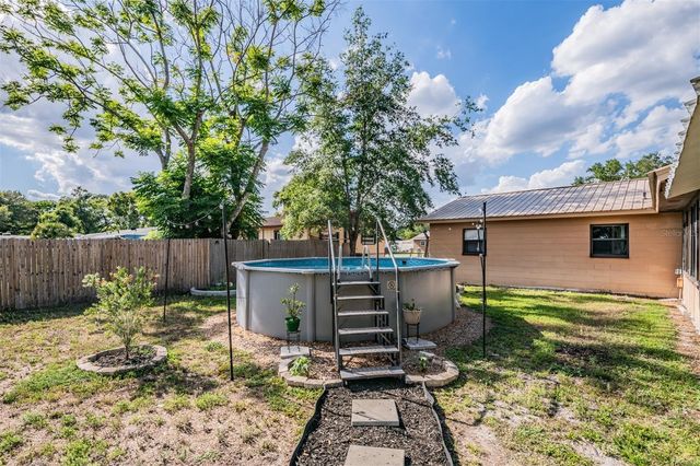 39048 BLUE JAY AVENUE, Zephyrhills, FL 33542