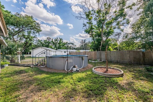 39048 BLUE JAY AVENUE, Zephyrhills, FL 33542
