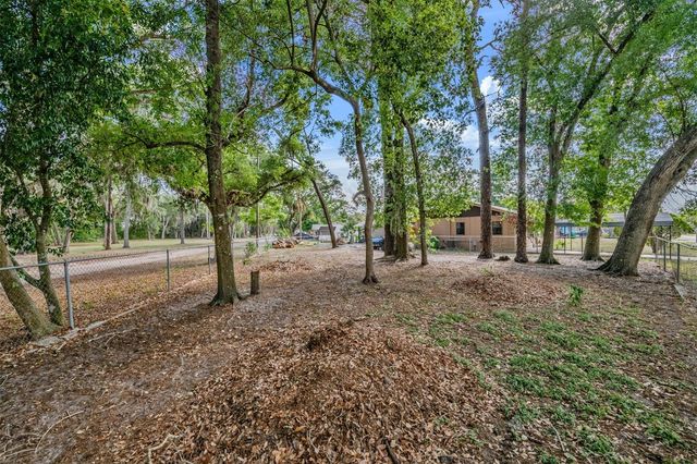 39048 BLUE JAY AVENUE, Zephyrhills, FL 33542