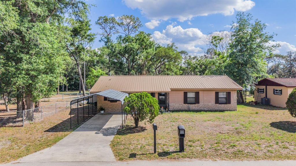 39048 BLUE JAY AVENUE, Zephyrhills, FL 33542
