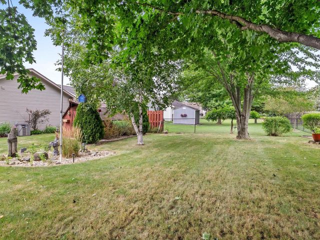 3177 Bellfield DRIVE, Oshkosh, WI 54904