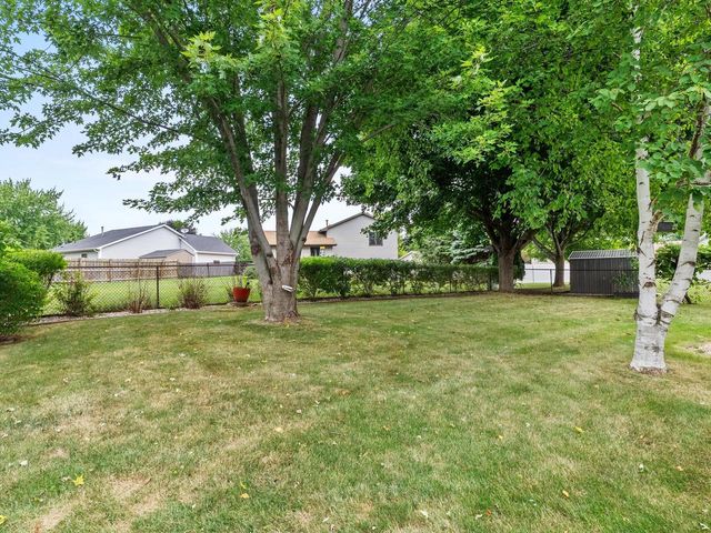 3177 Bellfield DRIVE, Oshkosh, WI 54904