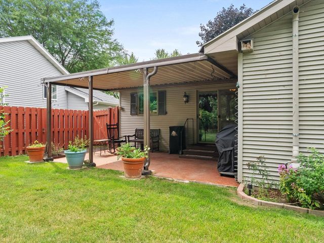 3177 Bellfield DRIVE, Oshkosh, WI 54904