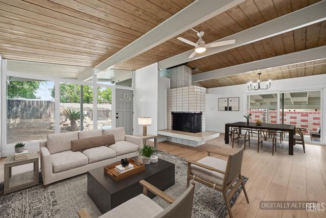 3025 Peerless Avenue, Bakersfield, CA 93308