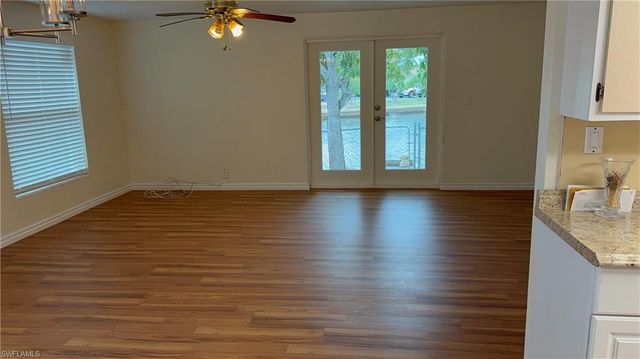 579 13th ST N, Naples, FL 34102