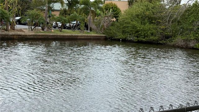 579 13th ST N, Naples, FL 34102