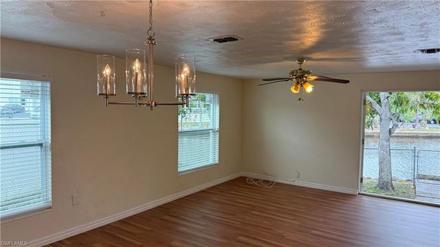 579 13th ST N, Naples, FL 34102