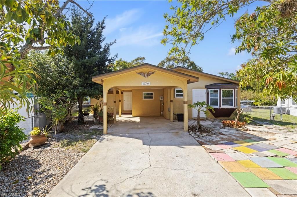 579 13th ST N, NAPLES, FL 34102 — photo 4