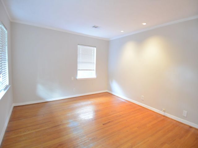 7515 Schiller Street, Houston, TX 77055