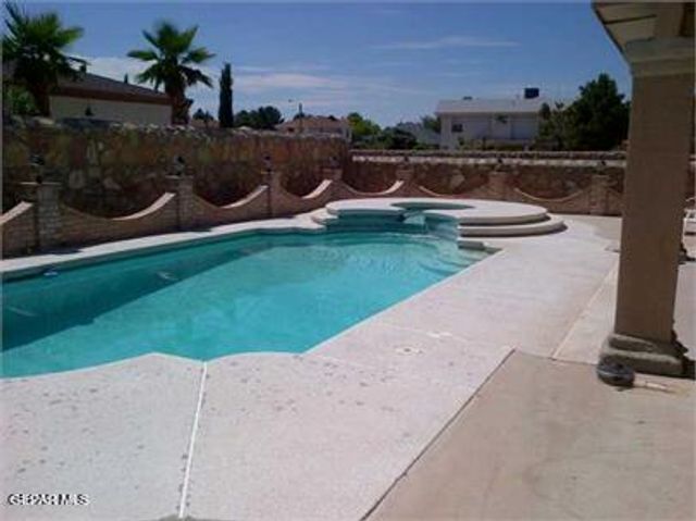 12500 SETTING SUN Drive, El Paso, TX 79938