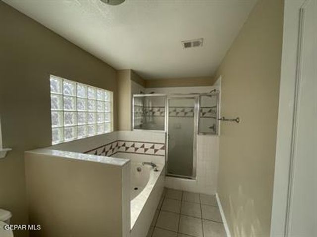 12500 SETTING SUN Drive, El Paso, TX 79938