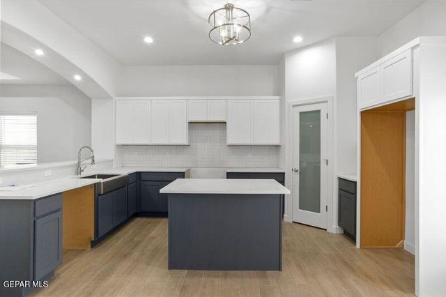 7429 Norte Portugal Lane, El Paso, TX 79934