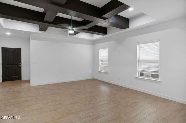 7429 Norte Portugal Lane, El Paso, TX 79934