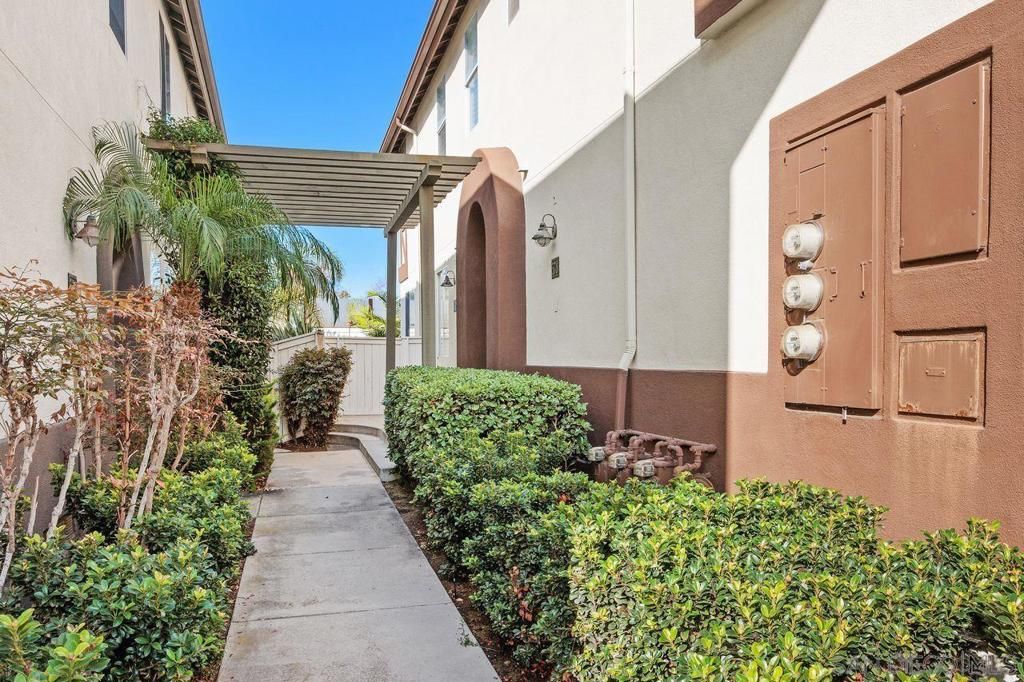382 Carmel Creeper Place, Encinitas, CA 92024 — photo 3