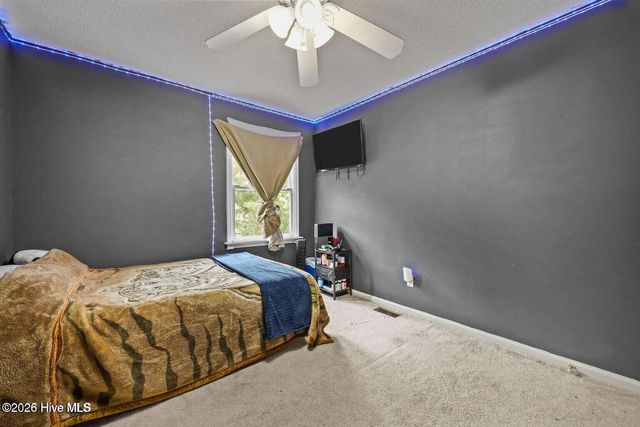 120 Winthrope Way, Jacksonville, NC 28546