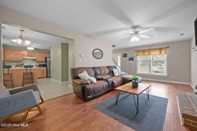 120 Winthrope Way, Jacksonville, NC 28546