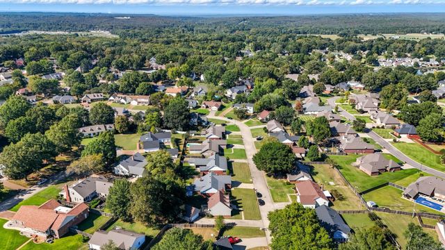 14 White Oak Circle, Searcy, AR 72143