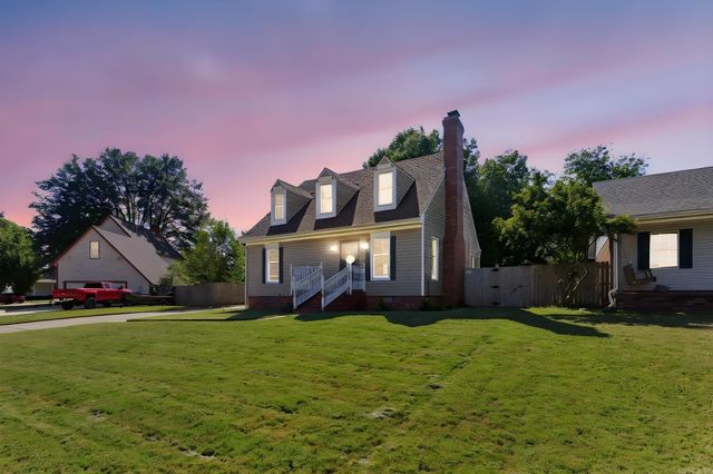 14 White Oak Circle, Searcy, AR 72143