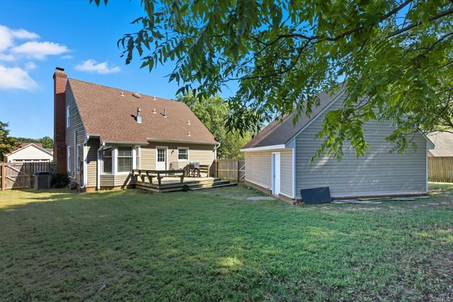 14 White Oak Circle, Searcy, AR 72143