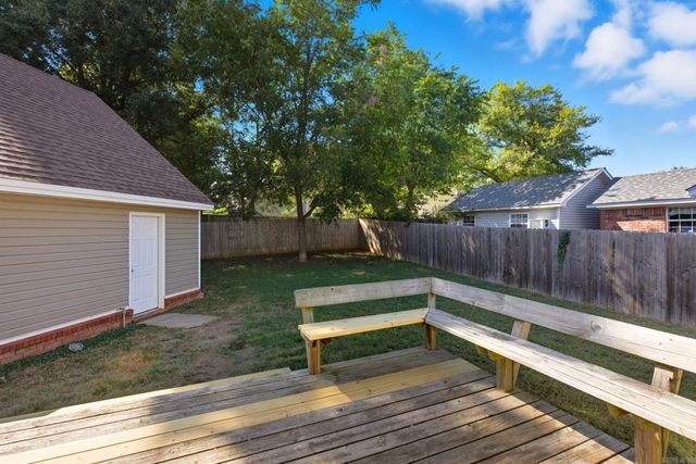 14 White Oak Circle, Searcy, AR 72143