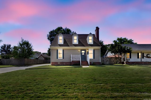 14 White Oak Circle, Searcy, AR 72143