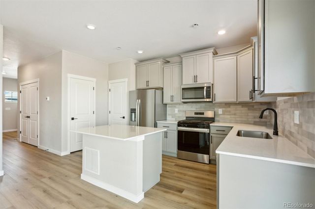 17851 E 94th Avenue, Commerce City, CO 80022