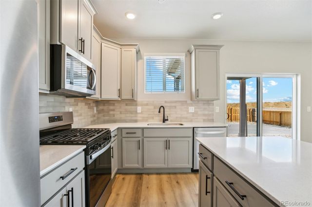 17851 E 94th Avenue, Commerce City, CO 80022