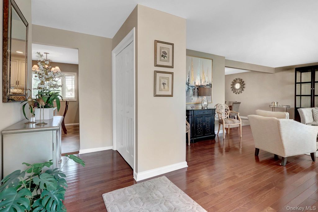 34 Admiral Road, Massapequa, NY 11758 — photo 3