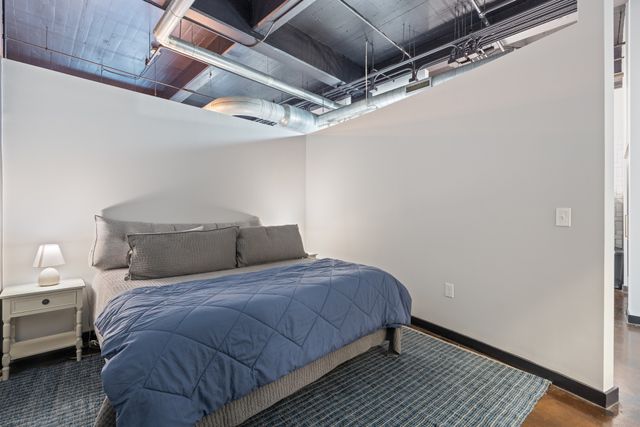 239 Rep John Lewis Way N Apt 305, Nashville, TN 37219