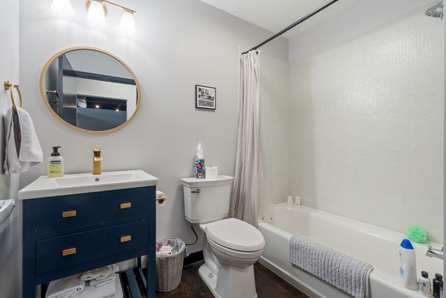 239 Rep John Lewis Way N Apt 305, Nashville, TN 37219