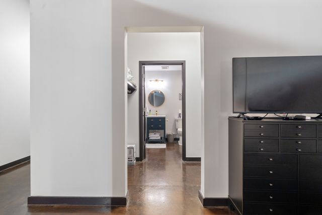 239 Rep John Lewis Way N Apt 305, Nashville, TN 37219